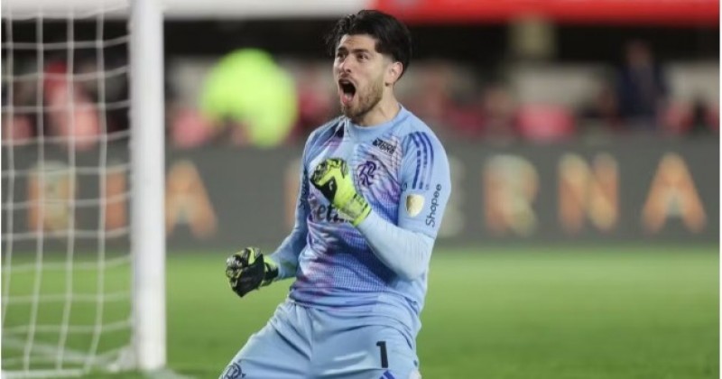 Gols sofridos de fora da �rea aumentam desconfian�a sobre Rossi em 2026