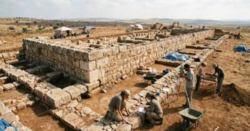 Arque�logos descobrem ru�nas que podem estar relacionadas ao local da Arca da Alian�a