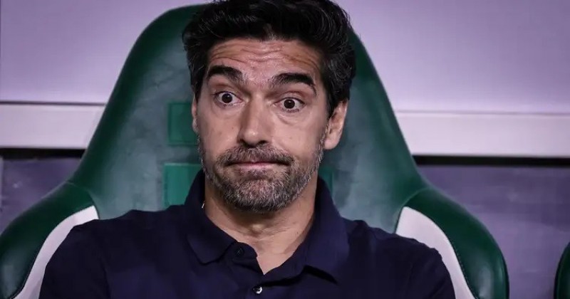 Abel Ferreira � punido pelo STJD com 2 jogos de suspens�o por chutar microfone