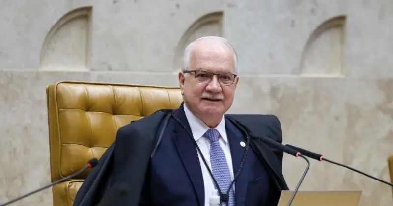 Presidente do STF suspende decis�es de Andr� Mendon�a e Dino sobre diretor-geral da PF