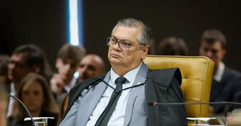 Fl�vio Dino retira sigilo de inqu�rito que investiga produtora do filme Dark Horse