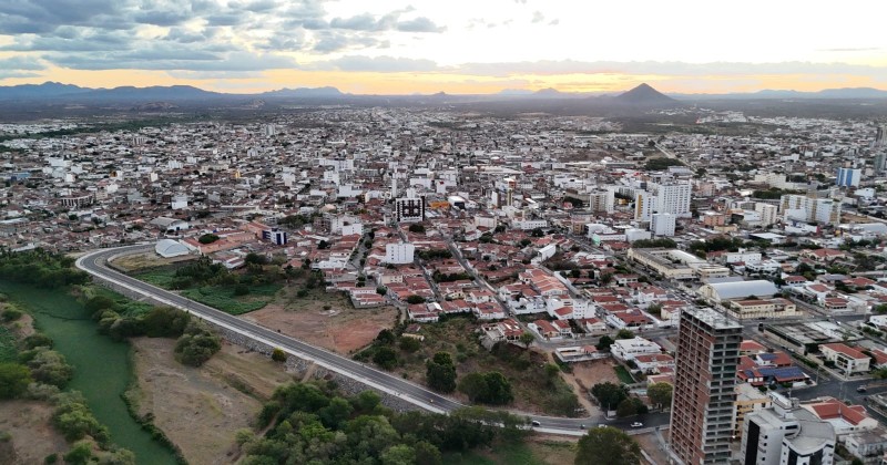 Patos inicia semana com temperaturas acima de 37� e alerta de clima seco