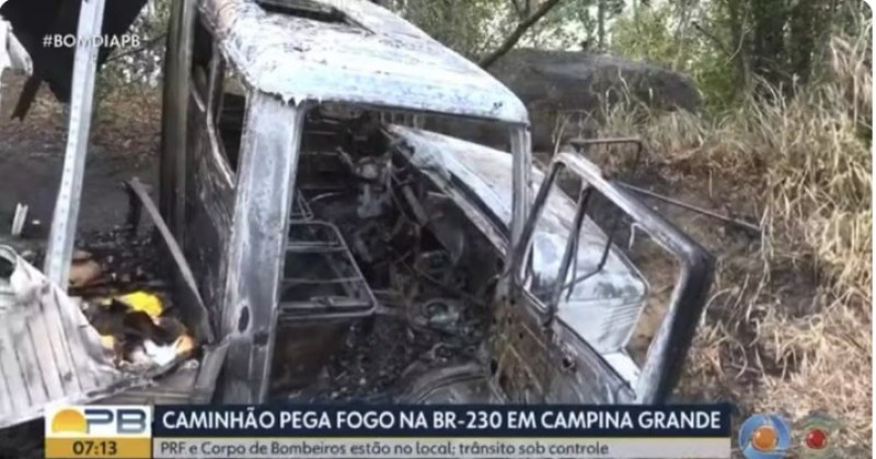 [V�DEO] Caminh�o pega fogo na BR-230, em Campina Grande, ap�s acidente