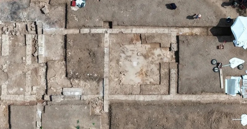 Escola de 2.400 anos onde Arist�teles educou Alexandre � achada na Gr�cia