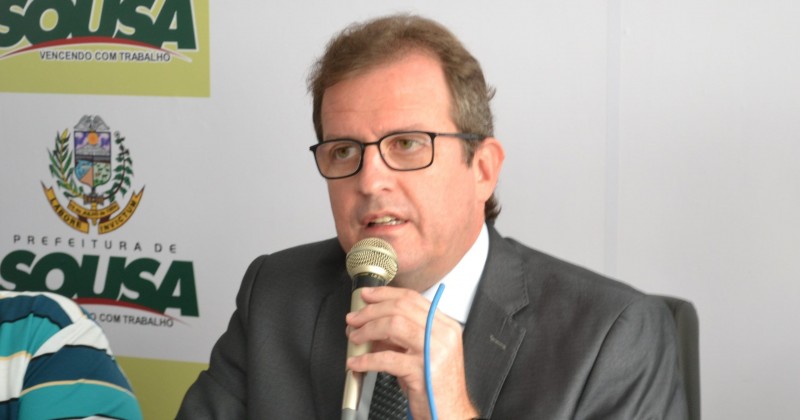 Jo�o Campos diz que j� determinou a expuls�o de F�bio Tyrone do PSB