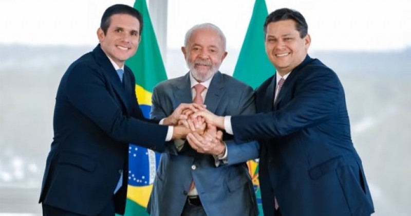 Alcolumbre marca tramita��o da PEC do fim da escala 6�1 no Senado para ter�a-feira