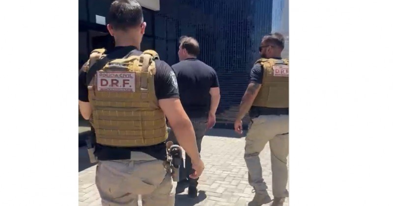 Homem � preso em Patos ao colocar em grupo na internet v�deo gravado no momento do seu voto.