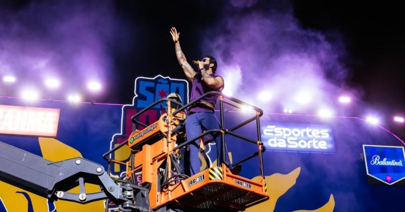 Cantor Gusttavo Lima � condenado pela Justi�a por expulsar mulher de show