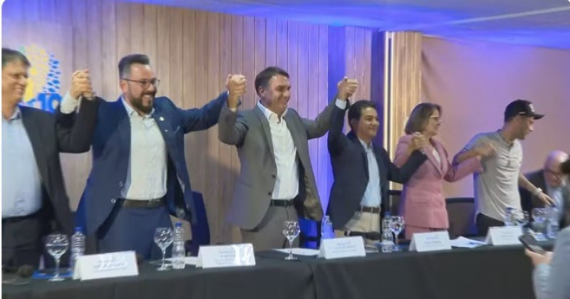 Partido Republicanos declara apoio a Fl�vio Bolsonaro no segundo turno