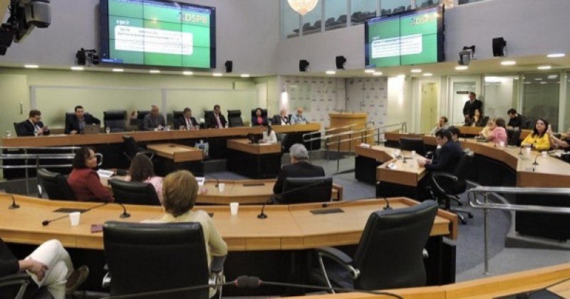 Elei��es 2026: ALPB fica mais branca e reduz representa��o negra de 36% para 25%