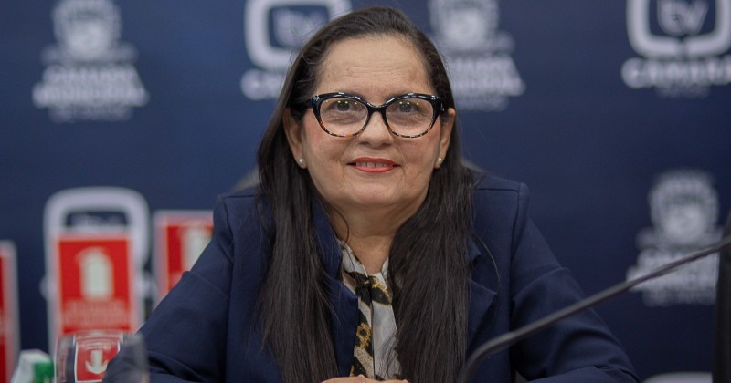 F�tima Boc�o convida popula��o a fazer um mandato mais participativo na C�mara de Patos