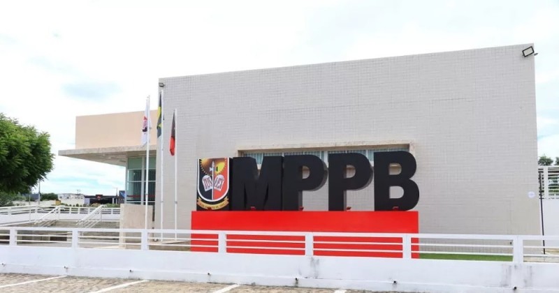  MPPB aju�za a��o contra prefeito e ex-secret�ria de Condado que cursava Medicina em tempo integral