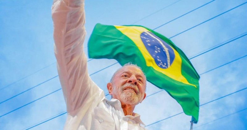 Bispos cat�licos divulgam carta de apoio a Lula: 'N�o podemos nos manter neutros'