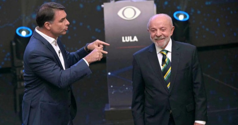 Que horas o Tribunal Superior Eleitoral pretende anunciar o novo presidente do Brasil?