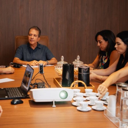 Festival da Galinha de Capoeira 2026 tem novo layout apresentado em reuni�o da Prefeitura