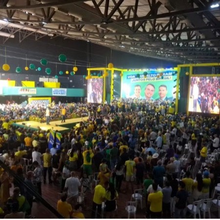 Efraim se filia ao PL em evento com Fl�vio Bolsonaro na Capital da Para�ba