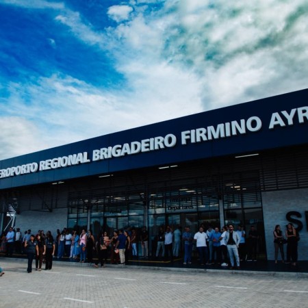 Pacote de cinco inaugura��es marca novo ciclo de desenvolvimento em Patos com parceria de tr�s governos