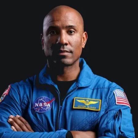 Crist�o e professor de Escola Dominical em sua igreja, astronauta da Artemis II levou B�blia para o espa�o