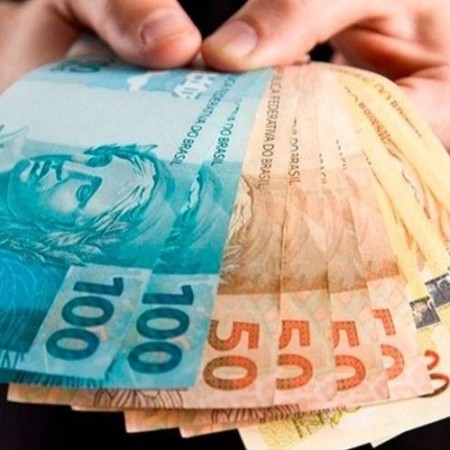 Aposentados e pensionistas do INSS da Para�ba ter�o 13� antecipado para abril e maio