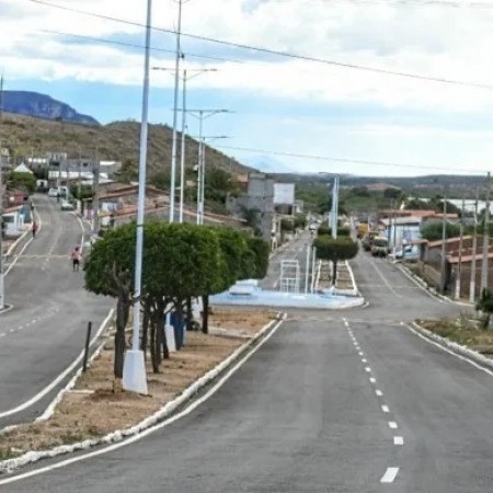 Prefeitura cancela shows pelos 32 anos de Areia de Bara�nas, mas mant�m celebra��o de Padre Fabr�cio