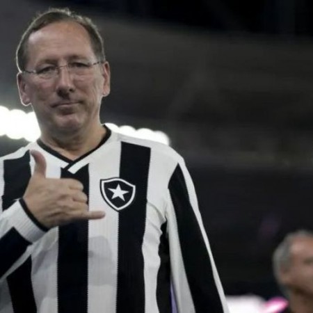 Textor segue 'no comando' e Botafogo encaminha venda de Barboza ao Palmeiras