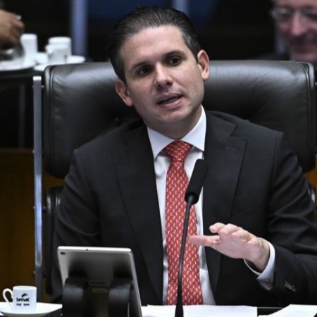 Hugo instala grupo de trabalho para projeto de combate � misoginia e viol�ncia contra a mulher