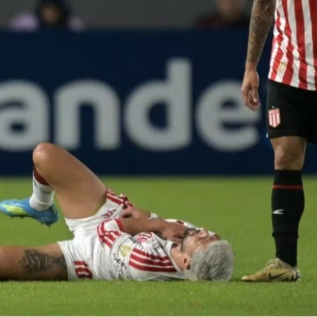 Arrascaeta vai passar por cirurgia ap�s fratura na clav�cula no Flamengo