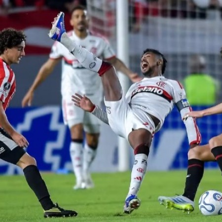 An�lise: Flamengo perde chance de matar o jogo em noite de bronca com arbitragem