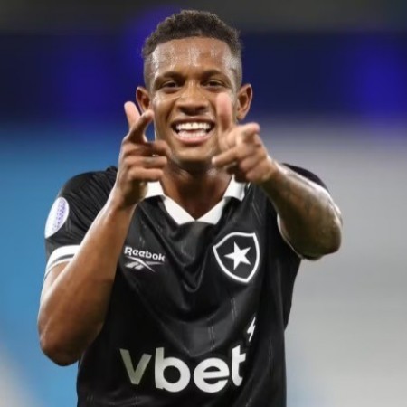 Botafogo espera vender Danilo por 40 milh�es de euros apostando em convoca��o