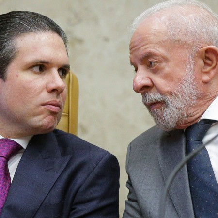 Hugo Motta cobra de Lula apoio � sua reelei��o e � elei��o de seu pai