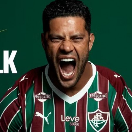 Fluminense anuncia a contrata��o do atacante Hulk: 'Muito feliz em fazer parte dessa fam�lia'