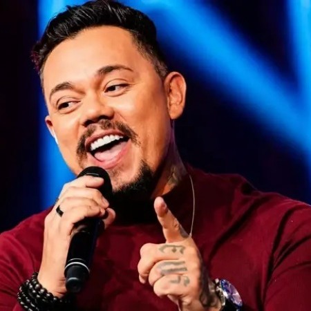 Cantor sertanejo Adriano Muniz � encontrado morto em apartamento no DF