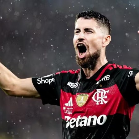 Jorginho sozinho acertou quase 20% dos 633 passes do Flamengo contra Gr�mio