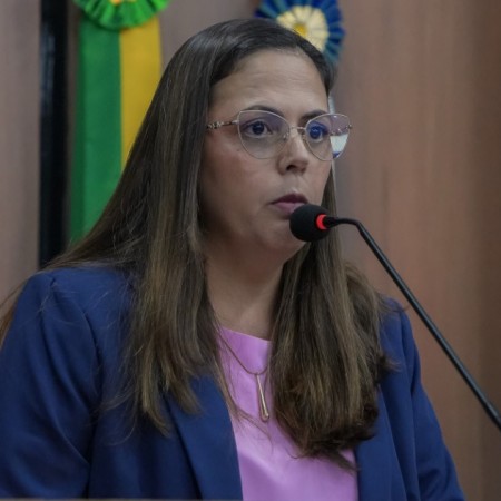 Vereadora Perla Gadelha rebate acusa��es de intoler�ncia religiosa e relata constrangimento sofrido na CCJ