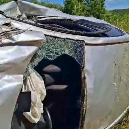 Capotamento na PB-382 deixa um morto e outro ferido no Sert�o 
