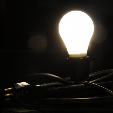 Bandeira vermelha deve elevar conta de luz nos pr�ximos meses