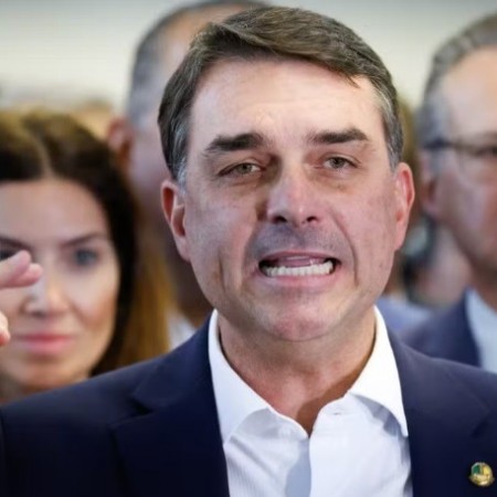 Pilares do bolsonarismo avaliam Fl�vio Bolsonaro como ativo t�xico ap�s esc�ndalo com Vorcaro