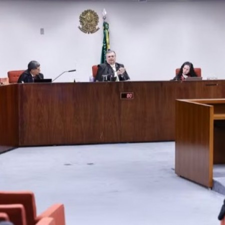 STF barra aposentadoria compuls�ria como maior puni��o a magistrados