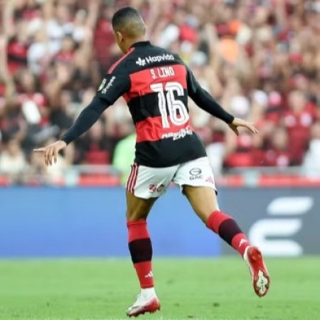 Flamengo encontra solu��o em posicionamento de Lino; an�lise