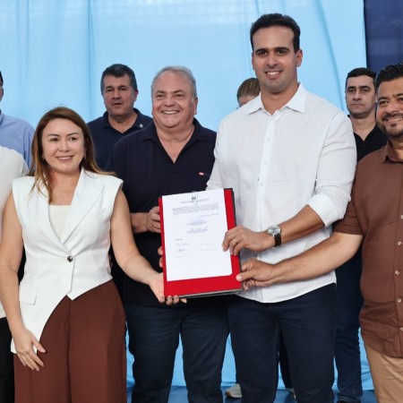 Cacimba de Areia e Quixaba ter�o R$ 37,5 milh�es em investimentos, anuncia governador em visita 