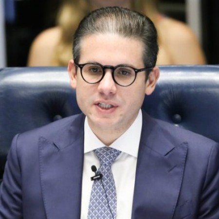 Hugo Motta vai acionar polcia e suspender mandatos de bolsonaristas que obstrurem plenrio da Cmara