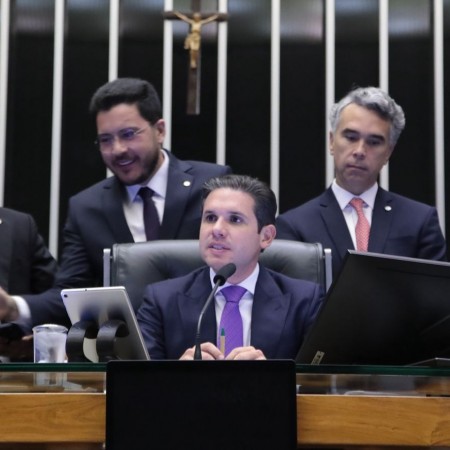 Motta anuncia criao de grupo de trabalho para combater a adultizao de crianas 