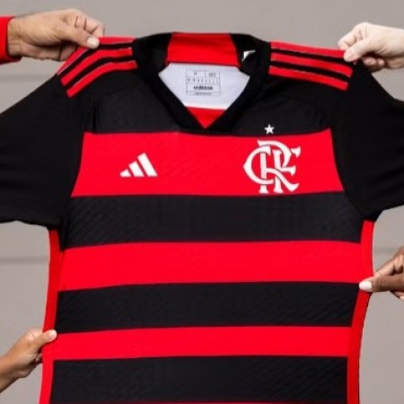 SuperBet e Betano disputam patrocnio mster do Flamengo; valores so astronmicos
