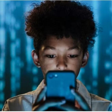 Especialistas detalham limite seguro de internet para crianas e adolescentes