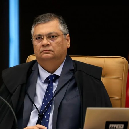 Flvio Dino probe que atos de outros pases tenham validade no Brasil