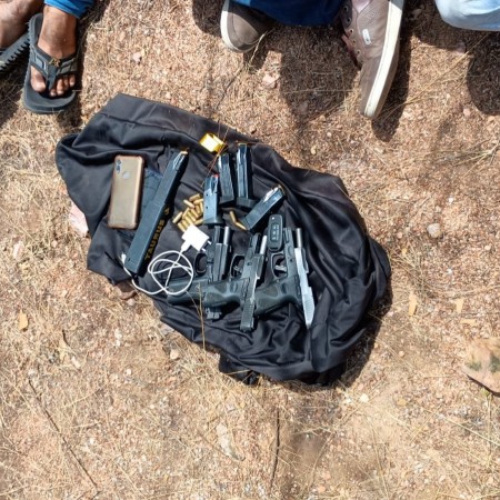 Polcias de Patos prendem na Zona Rural de Quixaba trs suspeitos de tentativa de homicdio nesta manh nas Placas