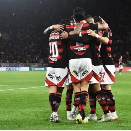 Flamengo  o primeiro time brasileiro a alcanar 100 gols em 2025