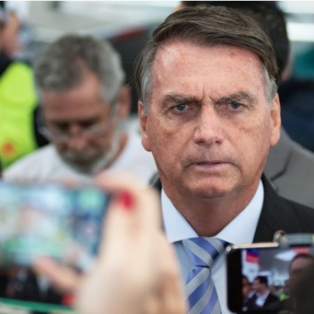 Cerco a Bolsonaro se fecha enquanto Centro avana sobre nome para 2026