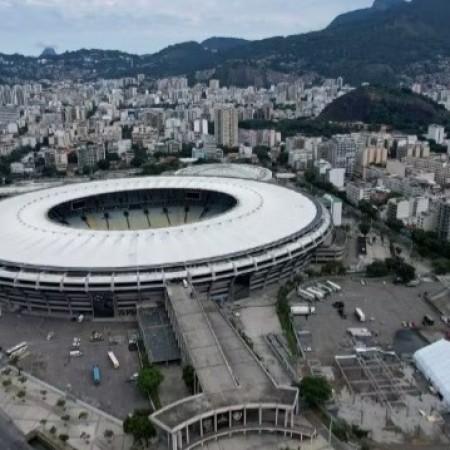 Lder Flamengo recebe o Grmio s 16h; confira as escalaes