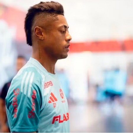 Flamengo se reapresenta no CT com Bruno Henrique, suspenso pelo STJD